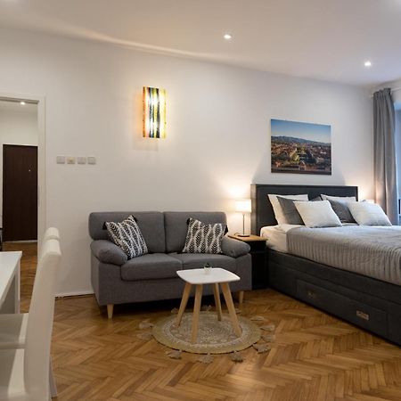 Like Home Zagreb Apartment Kültér fotó